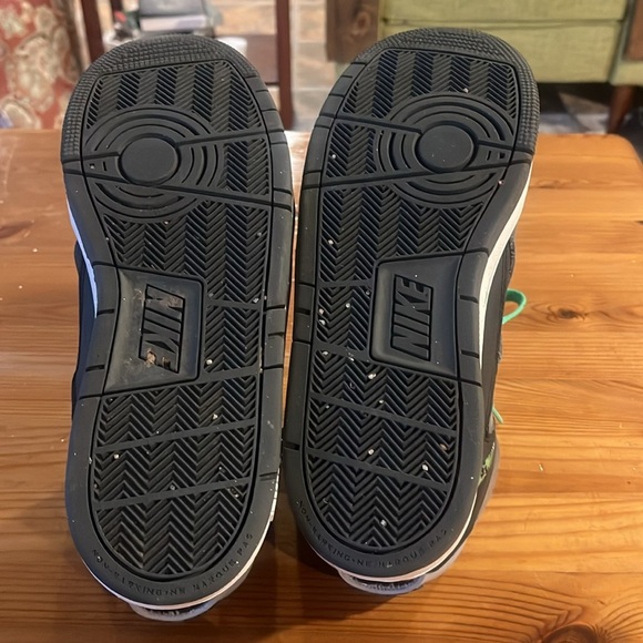 Nike Sneakers | Court Invader High Top green Black 677807-037. 7 y w/box - Picture 8 of 14